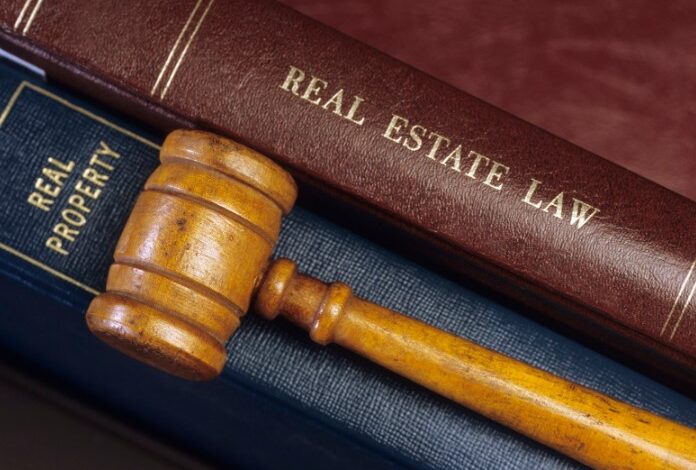 Real Estate Lawyer